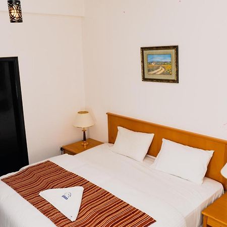 Pan Emirates Hotel Apartments Sharjah Ngoại thất bức ảnh